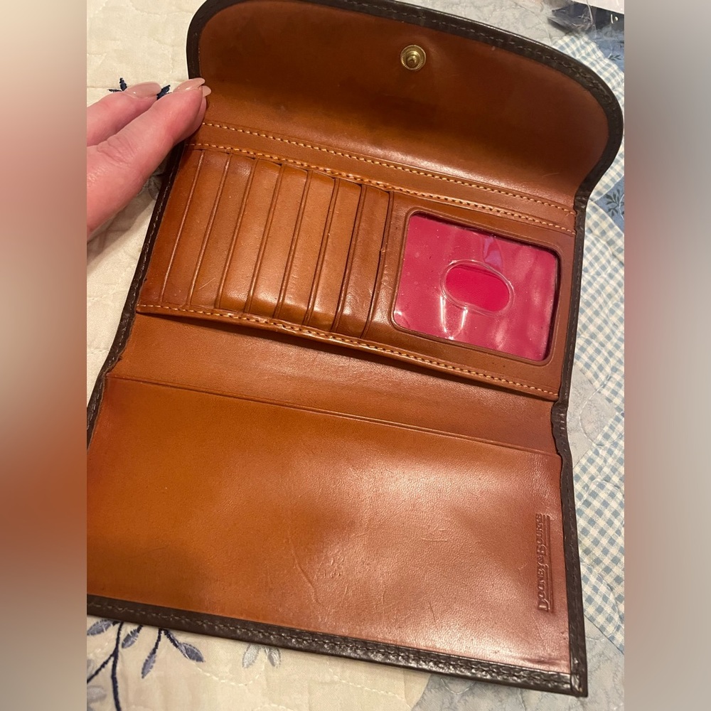 Dooney & Burke drawstring bag & wallet - Picture 2 of 6